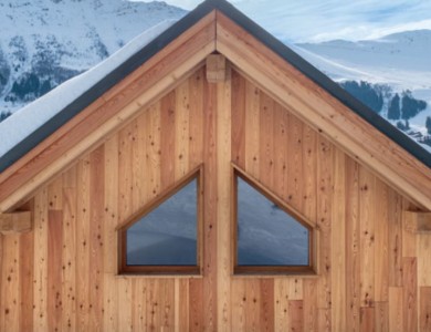chalet en bois lasuré avec Satizol Performance