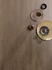 Sol stratifié déco STROMBOLI, effet parquet bois foncé