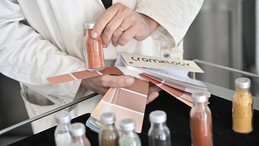 Pigments pour teintes minérales pour les façades issues du nuancier Cromology Façade