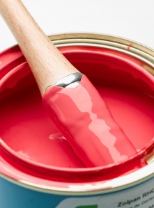 pot peinture rouge